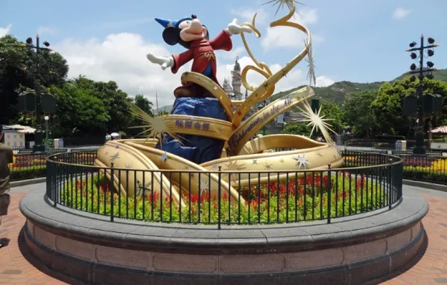 Hongkong Disneyland 2 Days / 1 Night Tour